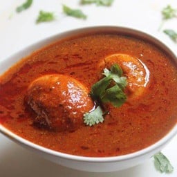 EGG CURRY (2PCS)
