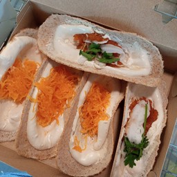 ขนมเบื้องไส้หวานครีม เค็ม