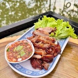 คอหมูย่าง