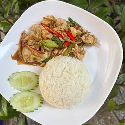 ผัดฉ่าไก่ราดข้าว