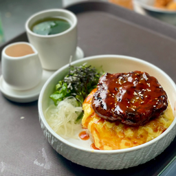 ข้าวหน้าแฮมเบิร์กไข่ข้น