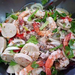 ยำวุ้นเส้นทะเล