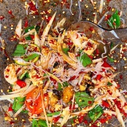 ตำบักหุ่งปลาร้านัวร์ ตำบลบึง ซอยห้วยสะพาน