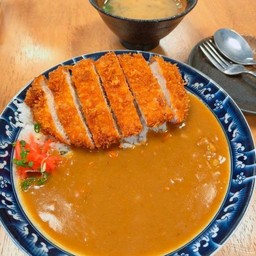 ข้าวหมูทอดแกงกะหรี่