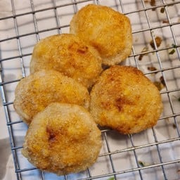 ไส้ข้าวโพดทอด