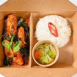 ข้าวหน้ากะเพราปลา