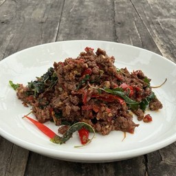 กะเพราเนื้อ
