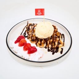 ครอฟเฟิลครีมสดสตอเบอรี่+ไอติมวนิลลา