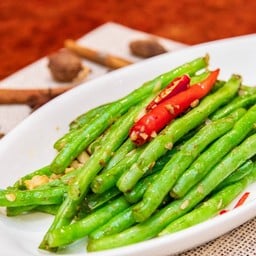 ผัดถั่วแขก (เกี๊ยวจีน-โต๊ะกลม)