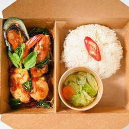 ข้าวหน้ากะเพราทะเล