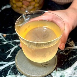 🍍 “BOTTOM BLUES””