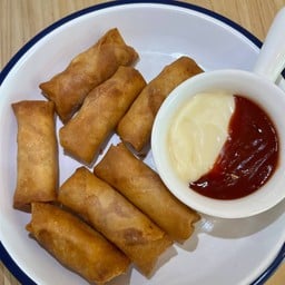 ปอเปี๊ยะแฮมชีสสสส (7ชิ้น)