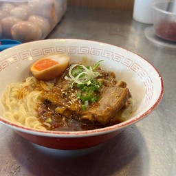 ซี่โครงตุ๋นราเมน