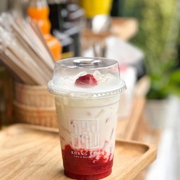 นมสดสตอเบอรี่