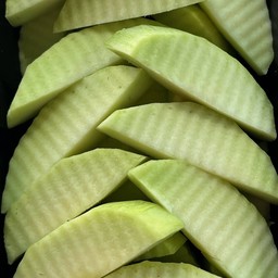 ผลไม้สดแยมมี่ พรหมประกาย