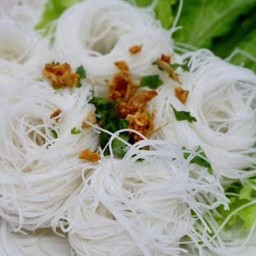 หมี่ขาวลวก