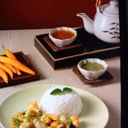 ข้าว-ปูผัดพริกเหลือง