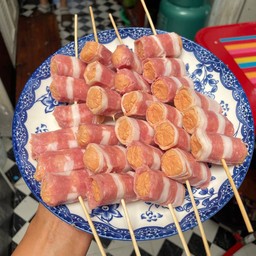 ไส้กรอกพันเบคอน