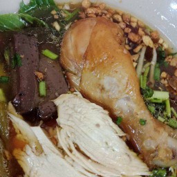 ก๋วยเตี๋ยวไก่ ธิติรัตน์