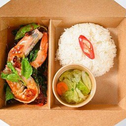 ข้าวหน้ากะเพรากุ้ง