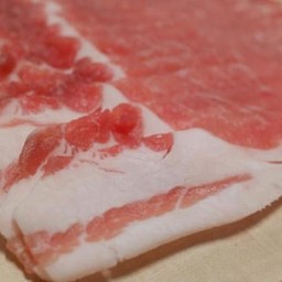 สามชั้นพรีเมี่ยม