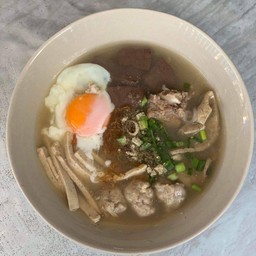 ก๋วยจั๊บญวนธรรมดาใส่ไข่