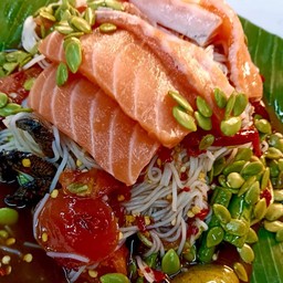 ตำซั่วปูปลาร้าแซลมอน