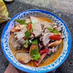 ยำวุ้นเส้นหมูยอหมูสับ