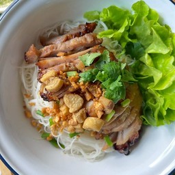 หมี่ไก่อบ