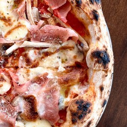 5. Cotto e Funghi พิซซ่าแฮมและเห็ด