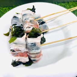 หมูสามชั้นสไลด์พันสาหร่าย(ได้1ไม้)