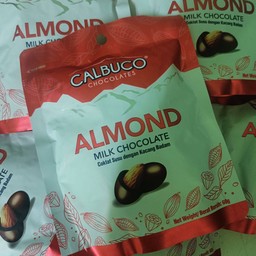 Calbuco milk chocolate almond