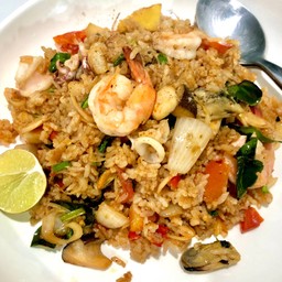 ข้าวผัดต้มยำ