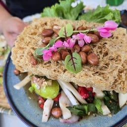 ยำปลาดุกฟู