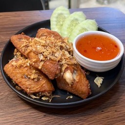 ปีกไก่ทอด Fried Chicken wings