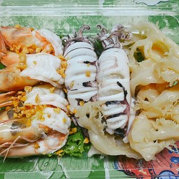กุ้ง ปลาหมึก แมงกะพรุน ลวกจิ้ม