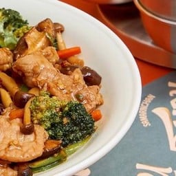 หมูนุ่มน้ำมันหอย กับข้าว