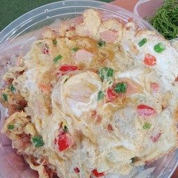 ไข่เจียวดาว ปูอัด มะเขือเทศ พริกสด ต้นหอม