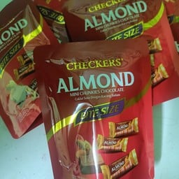 Checkers almond