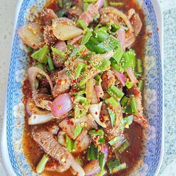 น้ำตกหมู