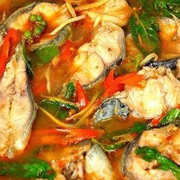 แกงป่าปลาดุก เป็นกับ