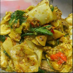 ผัดเผ็ดหน่อไม้ดองราดข้าว