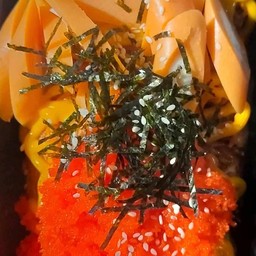 มาม่าเกาหลีไส้กรอกชีส+ไข่กุ้ง