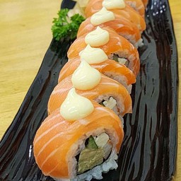 แซลม่อนโรลส์