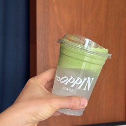 Coconut cold form premium matcha