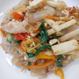 เส้นใหญ่ผัดขี้เมา