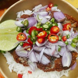 ข้าวหมูสับปลาอินทรีเค็มทอด