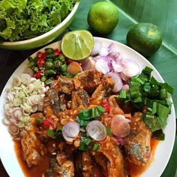 [อร่อยซ่ากับโค้ก] ข้าวยำปลากระป๋อง +  โค้ก ไม่มีน้ำตาล (กระป๋อง)