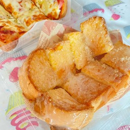 [เซตสุดฮิต] ปังปิ้ง เนยนม น้ำตาล + ไข่กระทะ + ข้าว+ไก่ทอดคาราเกะ+ไข่ข้น