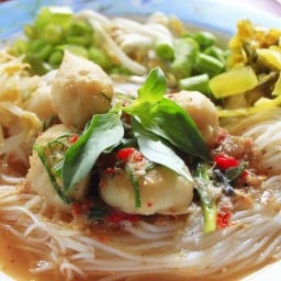 ขนมจีนศิริ 2พี่น้อง (ร้านแก๊ส)